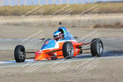 media/Nov-19-2022-CalClub SCCA (Sat) [[baae7b5f0c]]/Group 1/Race (Outside Grapevine)/